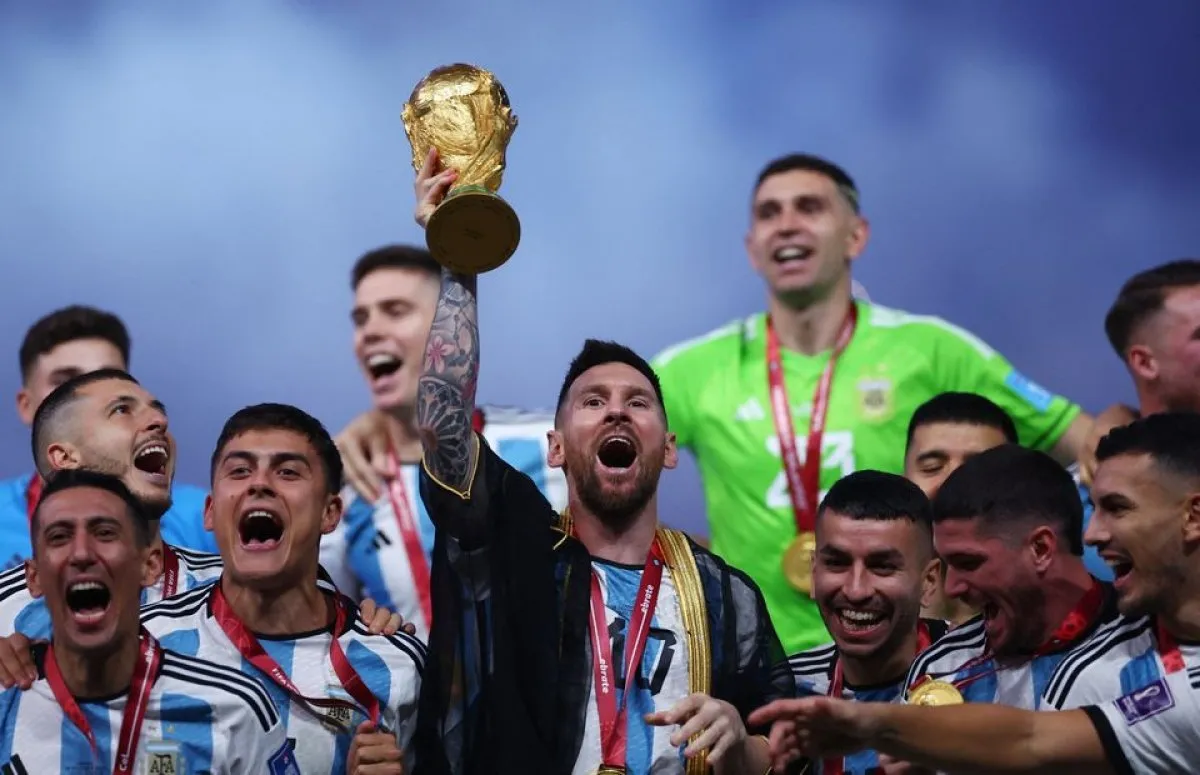 Người dân Argentina vỡ òa khi vô địch World Cup 2022