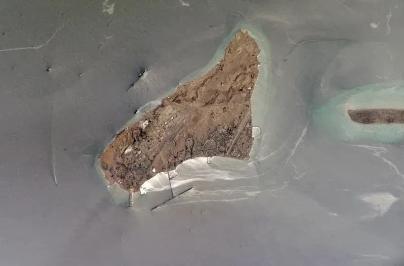 Bộ trưởng Tài chính Hoa Kỳ: Tấn công cơ sở năng lượng Iran là bước đi “cần thiết”