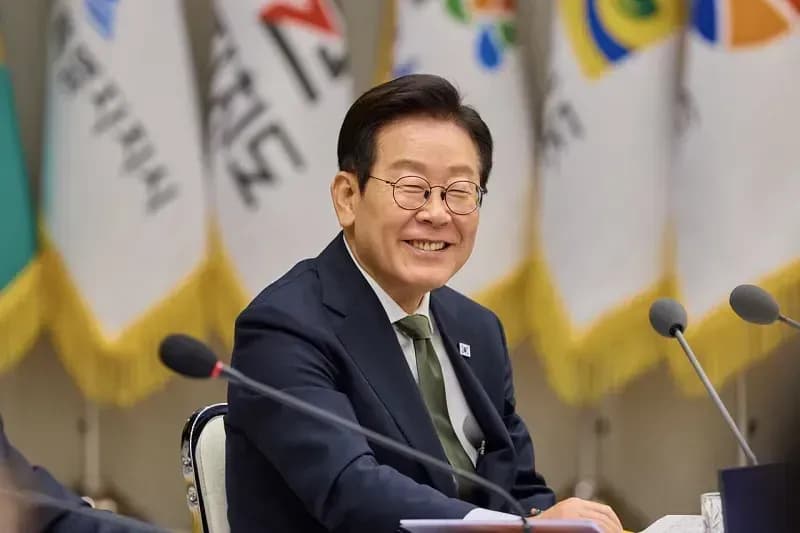 Triều Tiên phóng tên lửa giữa lúc Tổng thống Hàn Quốc đến Trung Quốc