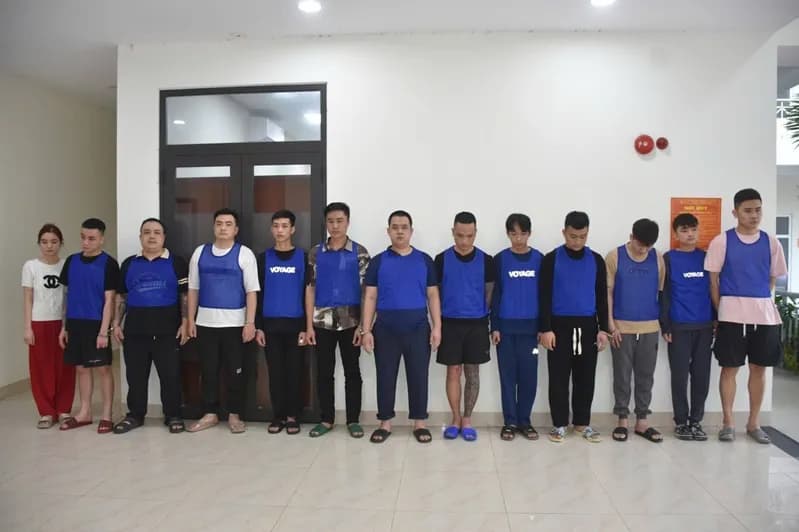 Bóc trần đường dây mạo danh ngân hàng, lừa đảo hơn 1.200 người