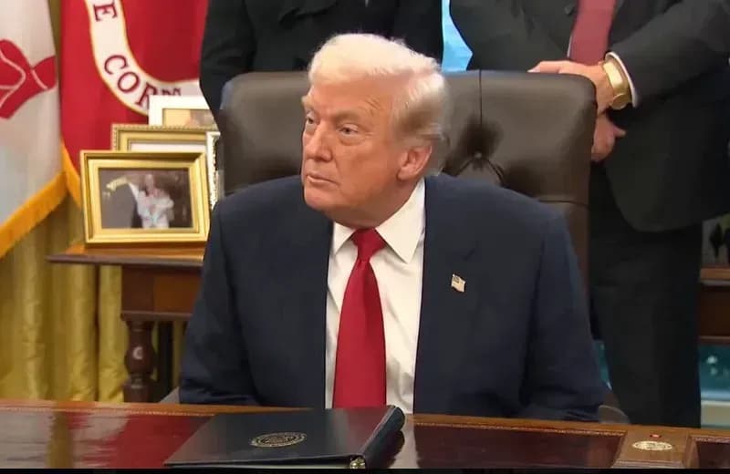 Trump yêu cầu xem xét lại vụ kiện quấy rối tình dục