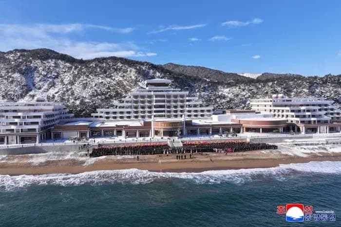 Triều Tiên khánh thành khu du lịch ven biển mới tại Bắc Hamgyong