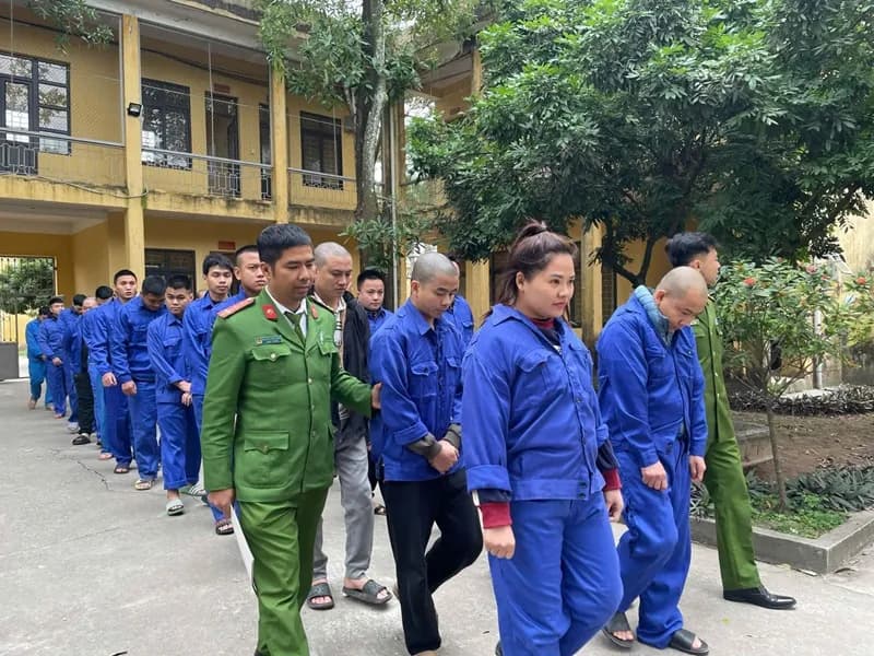 Triệt xóa đường dây lừa đảo, đánh bạc trực tuyến 9.300 tỷ đồng