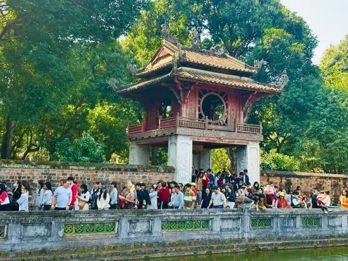 Chỉ trong 9 ngày Tết Bính Ngọ 2026, Việt Nam đón 14 triệu lượt khách 