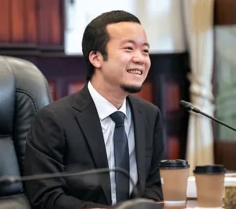 Hoa Kỳ và Anh truy tố ông trùm lừa đảo tại Campuchia