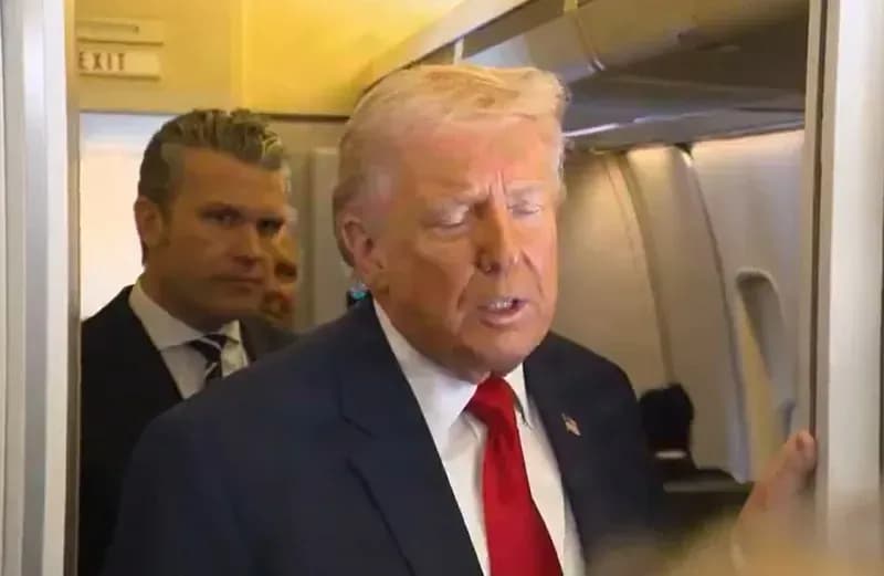 Trump: Iran đứng sau “giật dây” vụ trường nữ sinh bị đánh bom