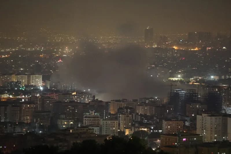 Israel và Iran tuyên bố dừng giao tranh sau đợt tập kích nhau dữ dội 