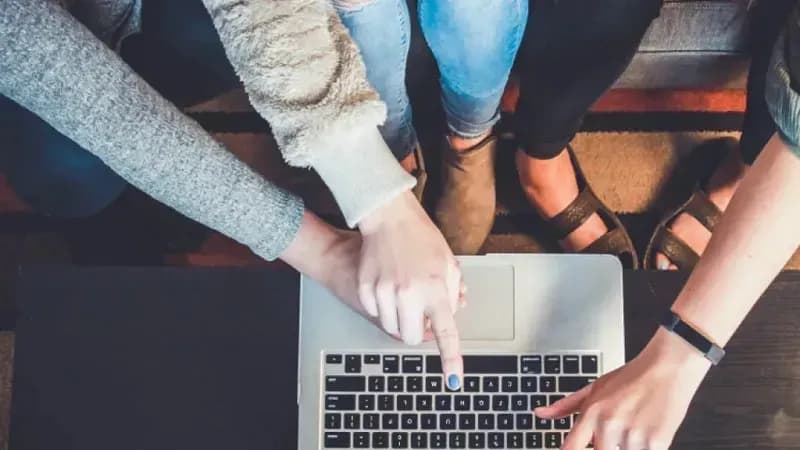 Bộ Tài chính sẽ thu hồi nợ sinh viên, người vay cần lưu ý gì?