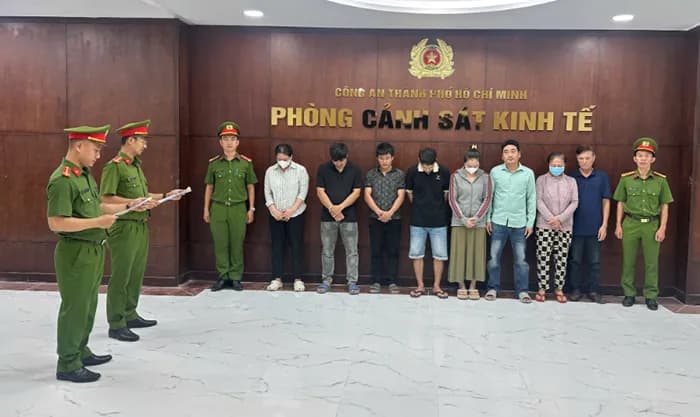 Việt Nam: Triệt phá đường dây sản xuất bắp dê Úc “giả”