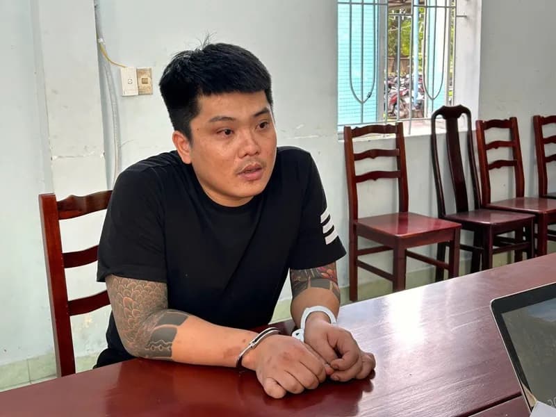 Bắt nhóm “hiệp sĩ” núp bóng cứu người từ Campuchia để trục lợi