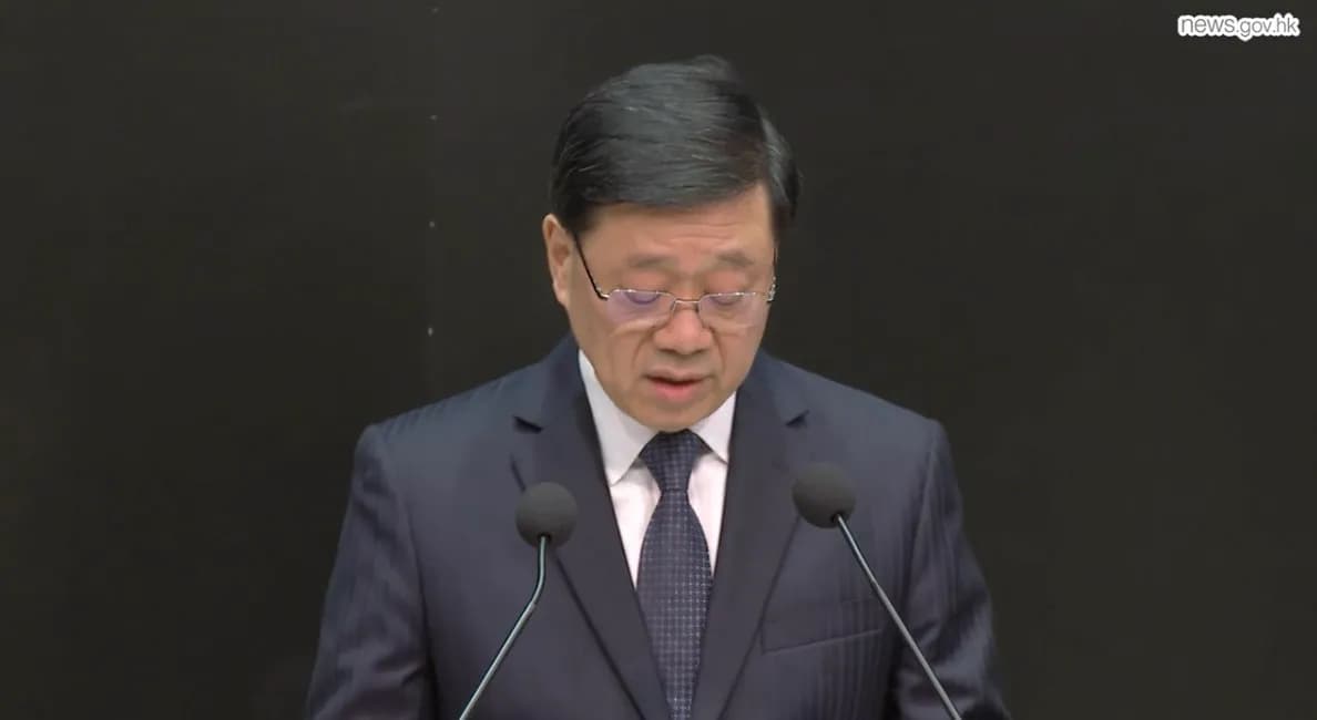 Nhà thầu dùng đồ kém chất lượng là nguyên nhân cháy chung cư Hong Kong?