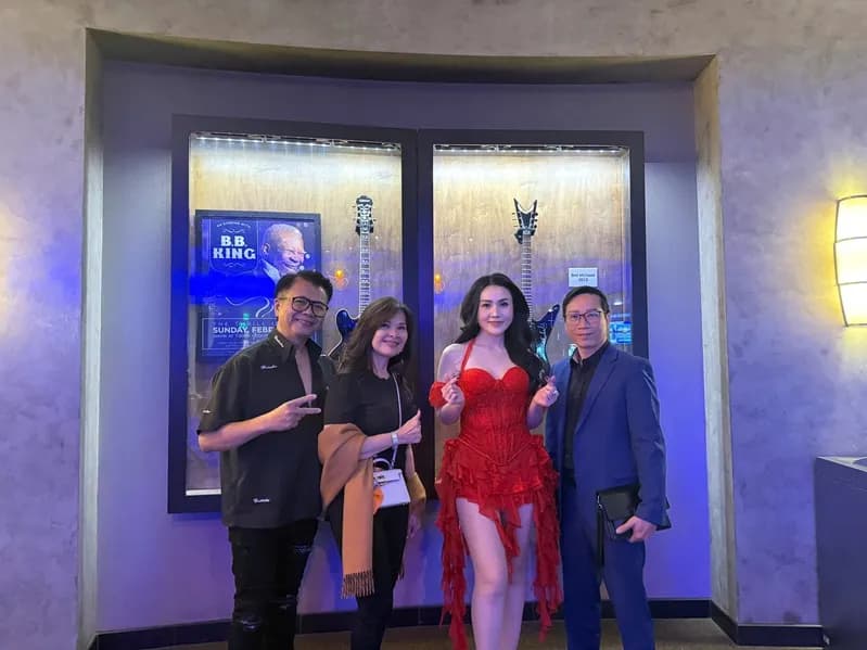 Singer Khanh Anh and Emotional Echoes at “Hen voi mua xuan” Music Event