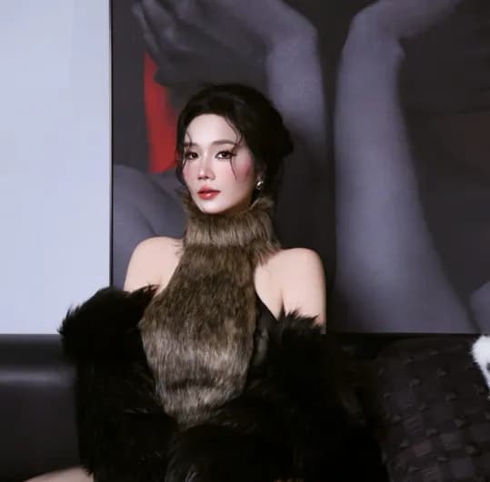 Julia Ngọc khẳng định phong cách và vị thế mới