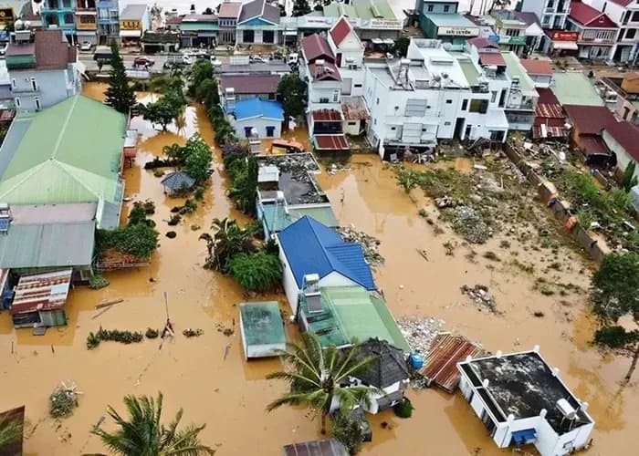 Mưa lũ từ Quảng Trị đến Lâm Đồng: 55 người tử vong