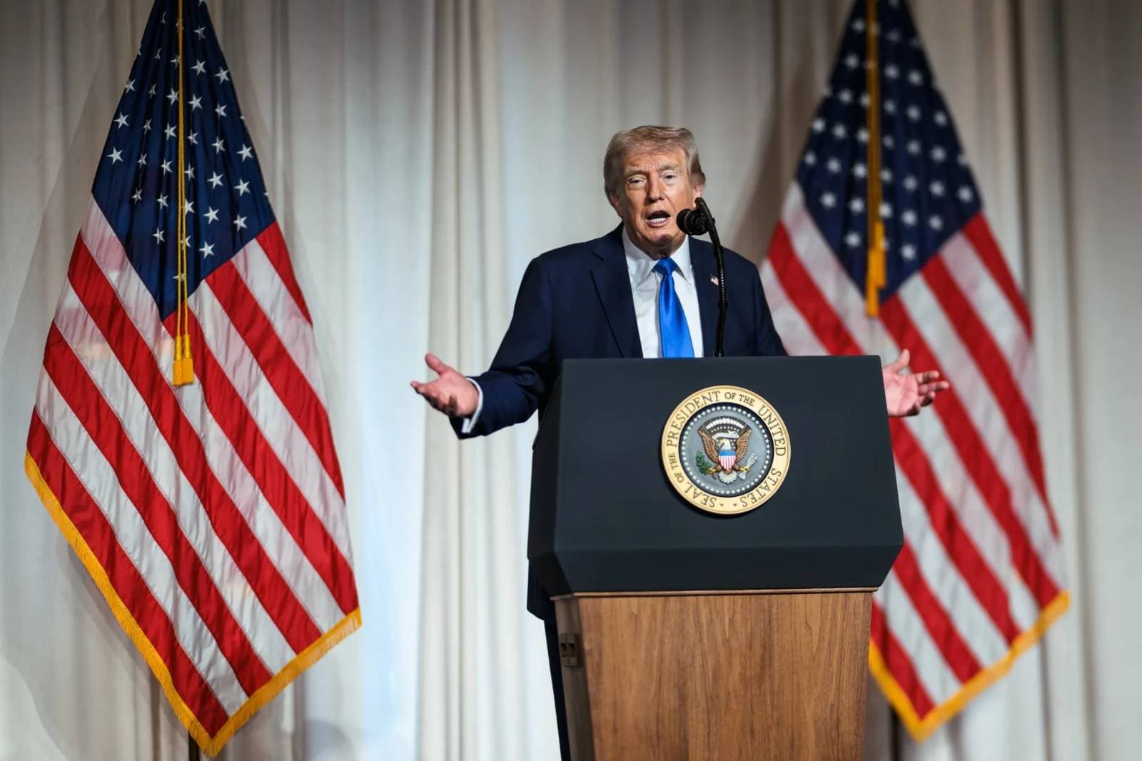 Chính quyền Trump đẩy mạnh tước quốc tịch các trường hợp gian lận nhập tịch
